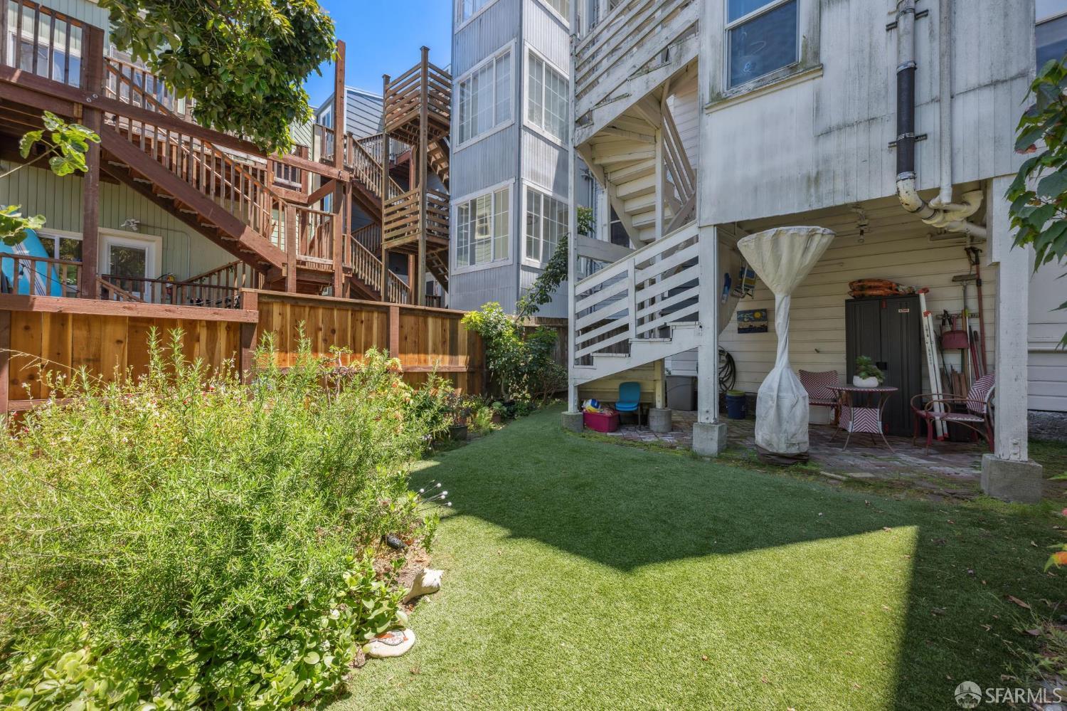 1524 Mcallister Street