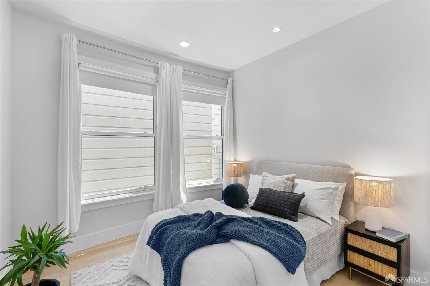 38 Steiner Street # 303