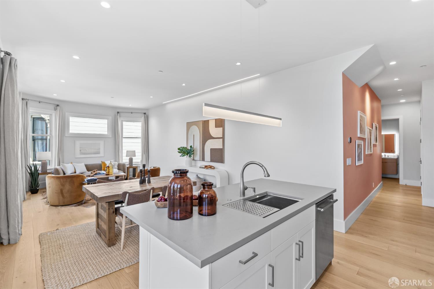 38 Steiner Street # 303