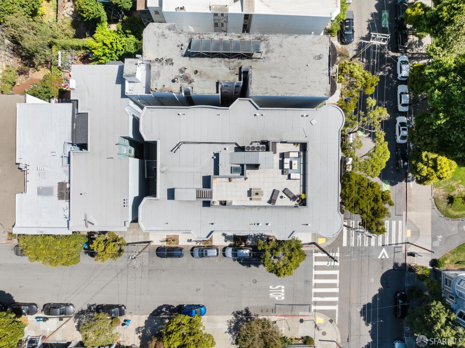38 Steiner Street # 303