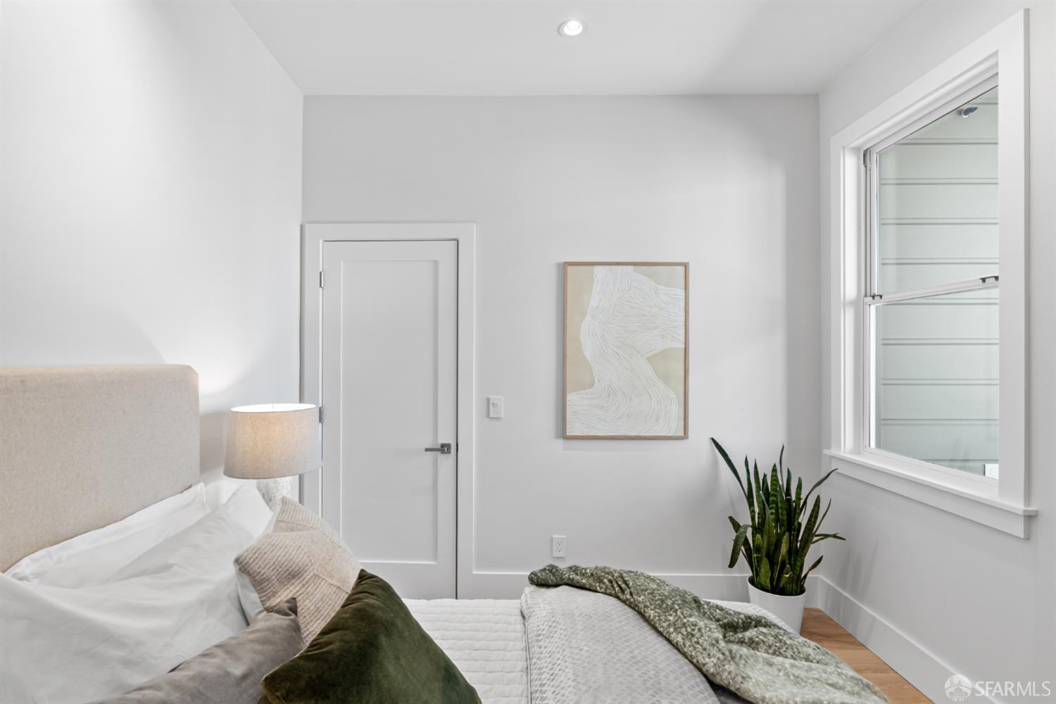 38 Steiner Street # 303