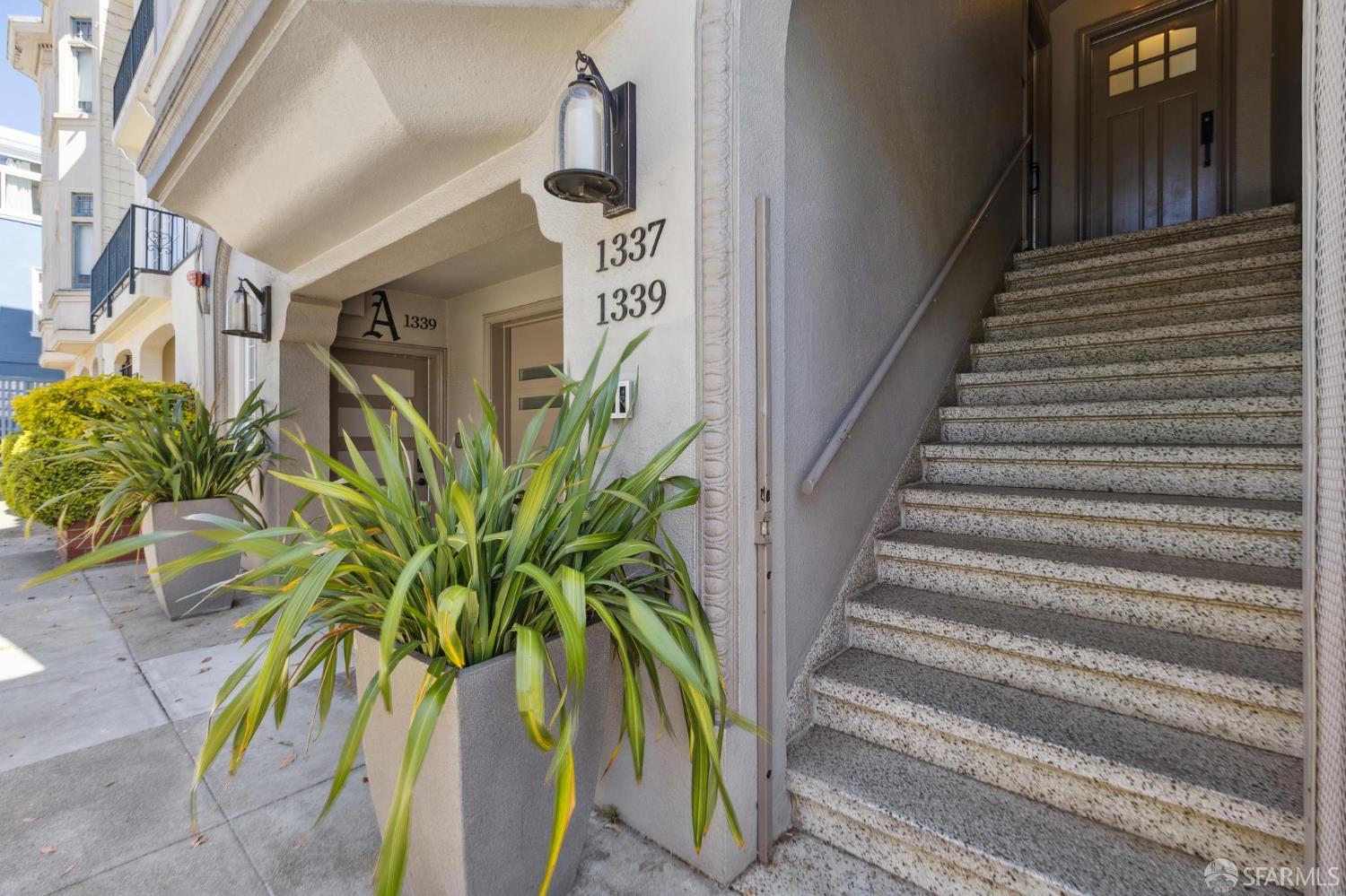 1337 Francisco Street