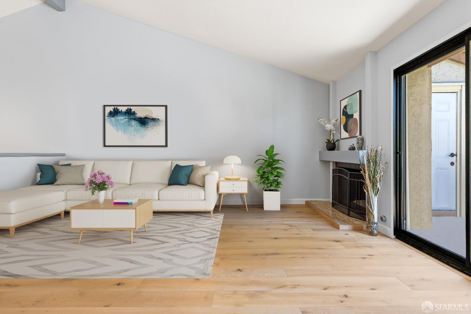1541 Moraga Way