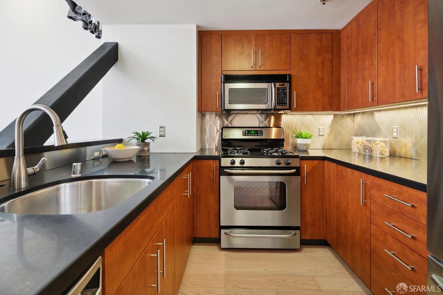 1221 Harrison Street # 1