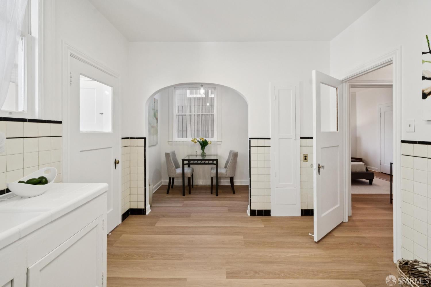 1063-1065 Sanchez Street