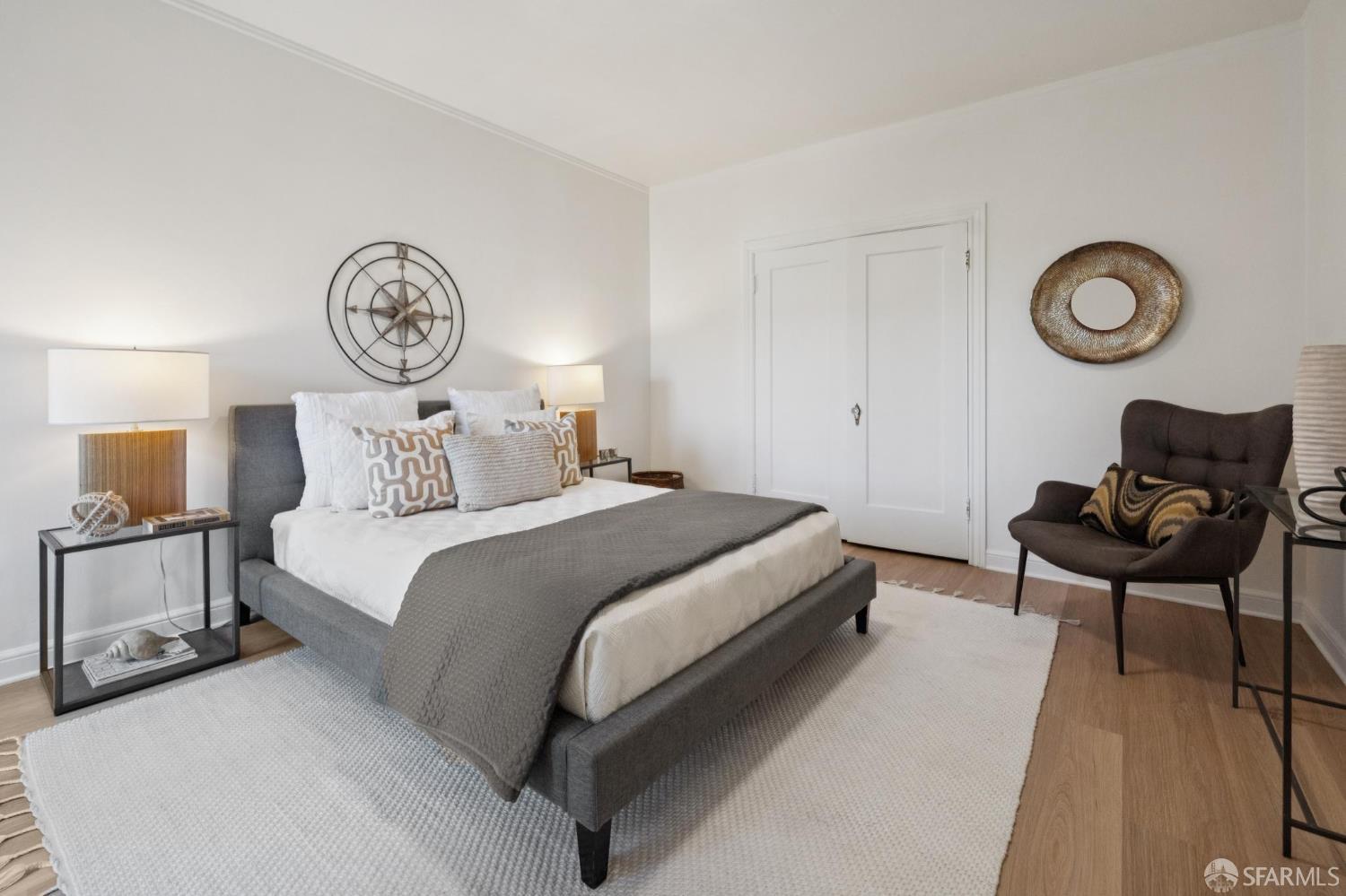 1063-1065 Sanchez Street