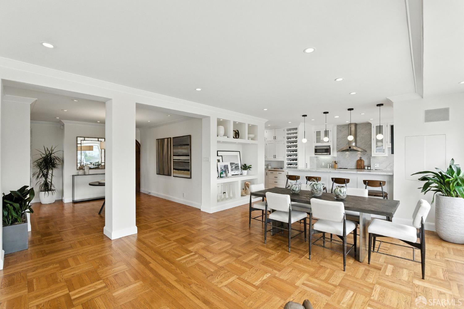 2100 Green Street # 706