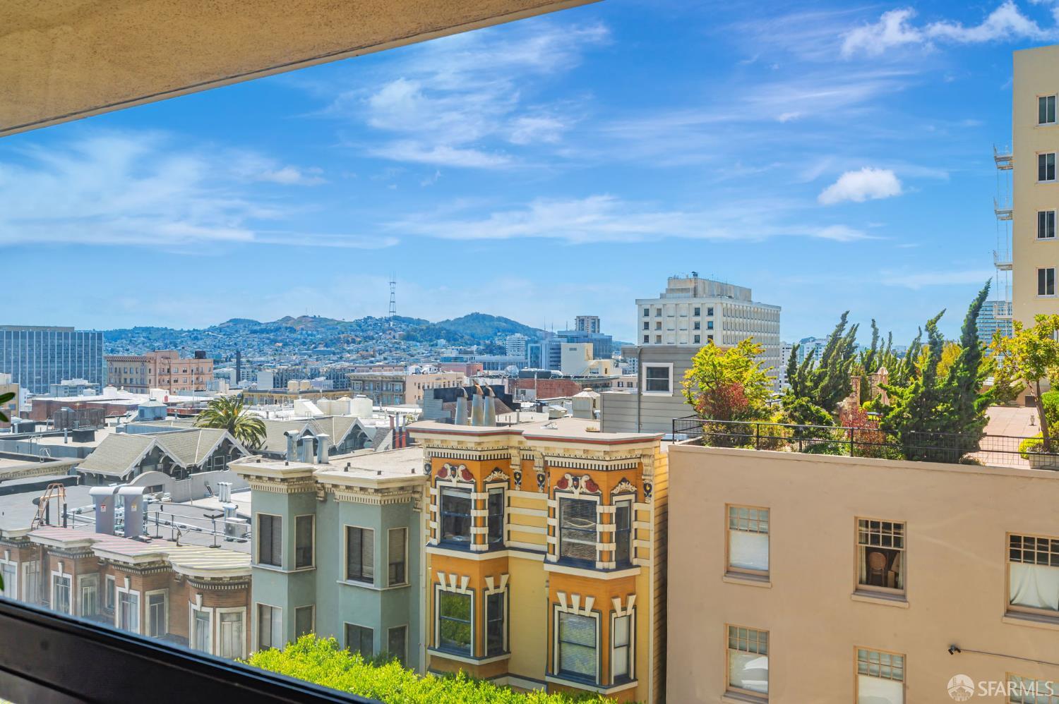 1177 California Street # 212