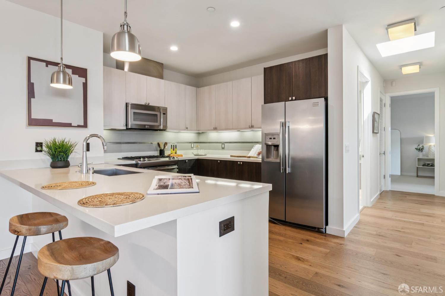 1301 Indiana St #404