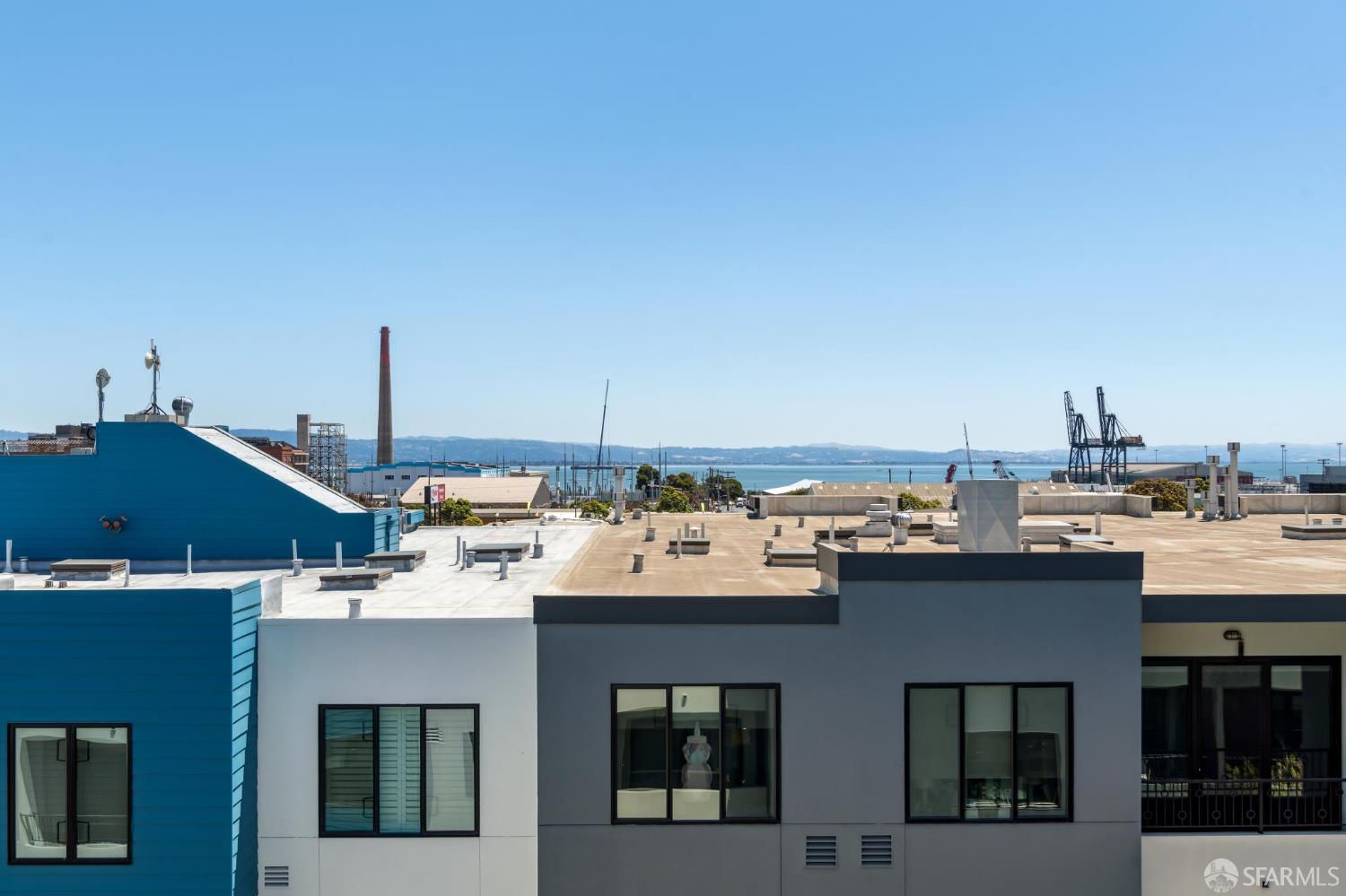 1301 Indiana St #404