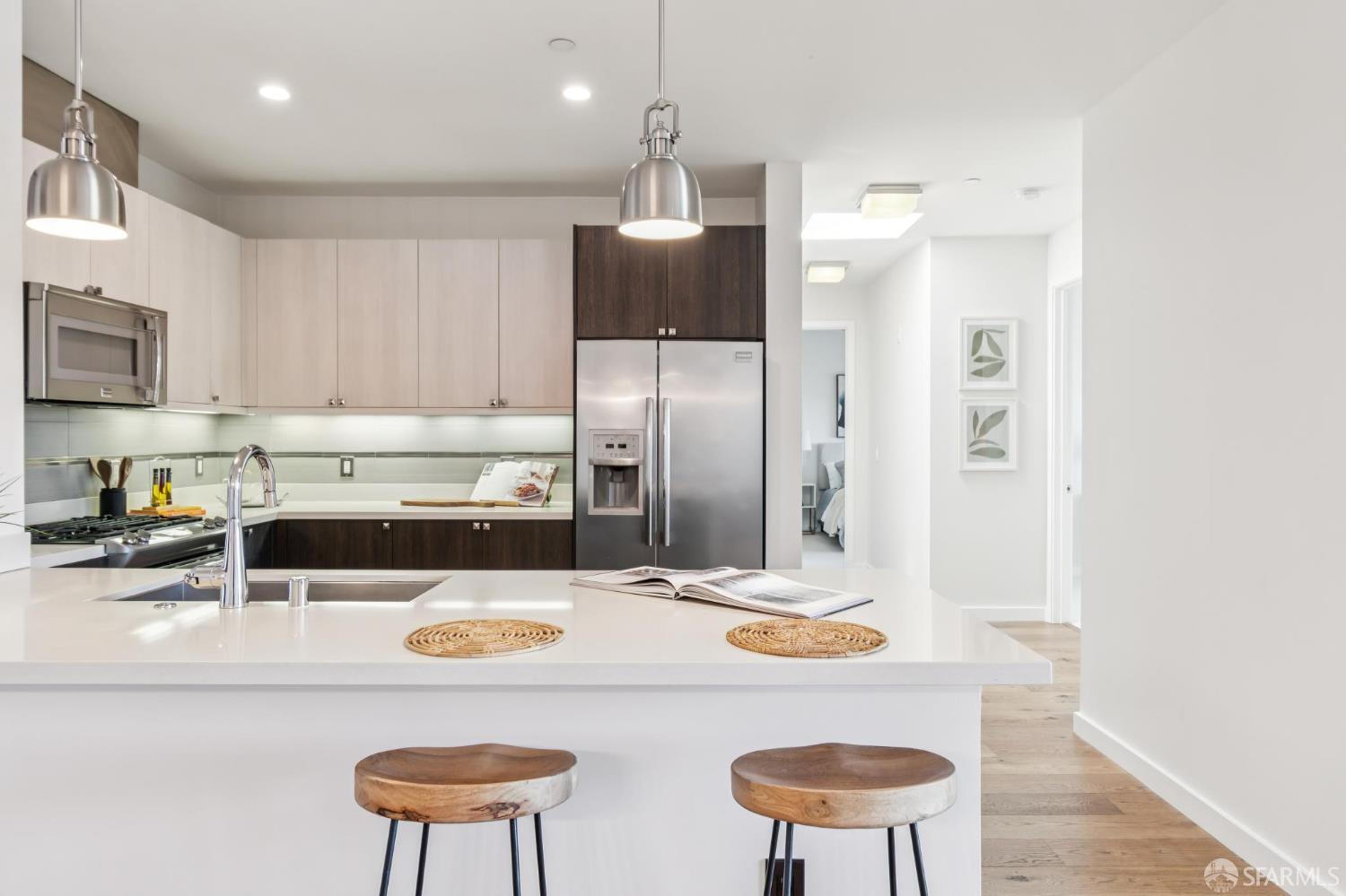 1301 Indiana St #404