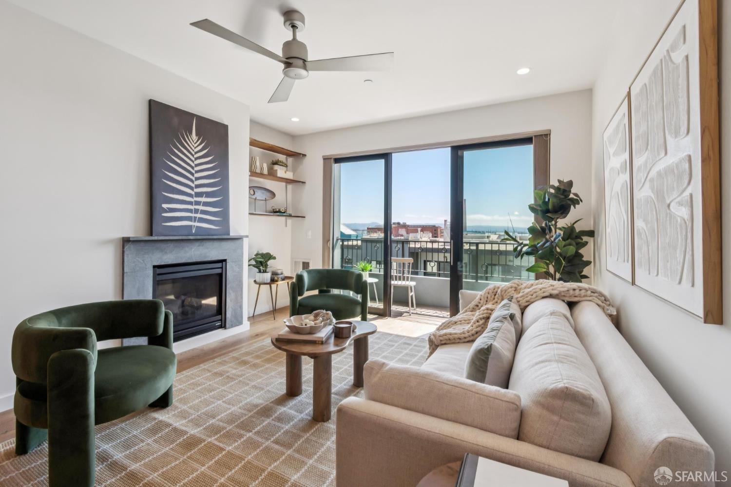 1301 Indiana St #404