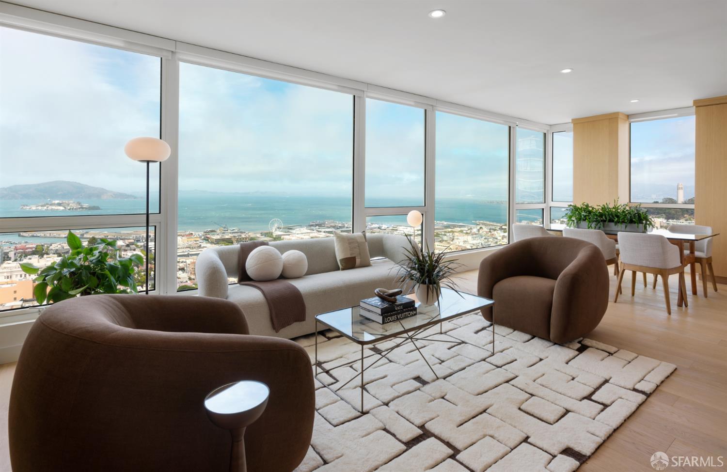 1070 Green Street # 801