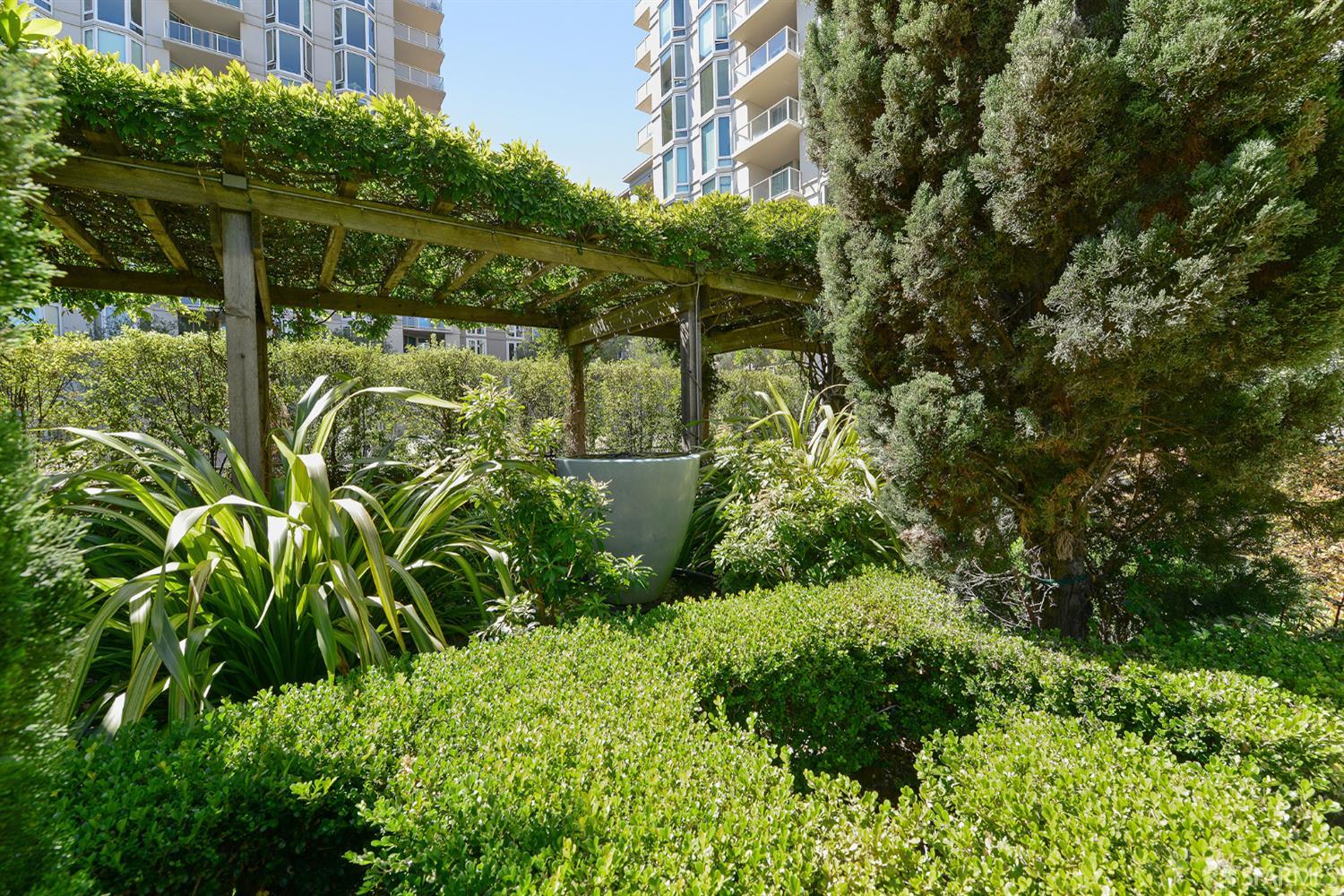 88 King Street # 705