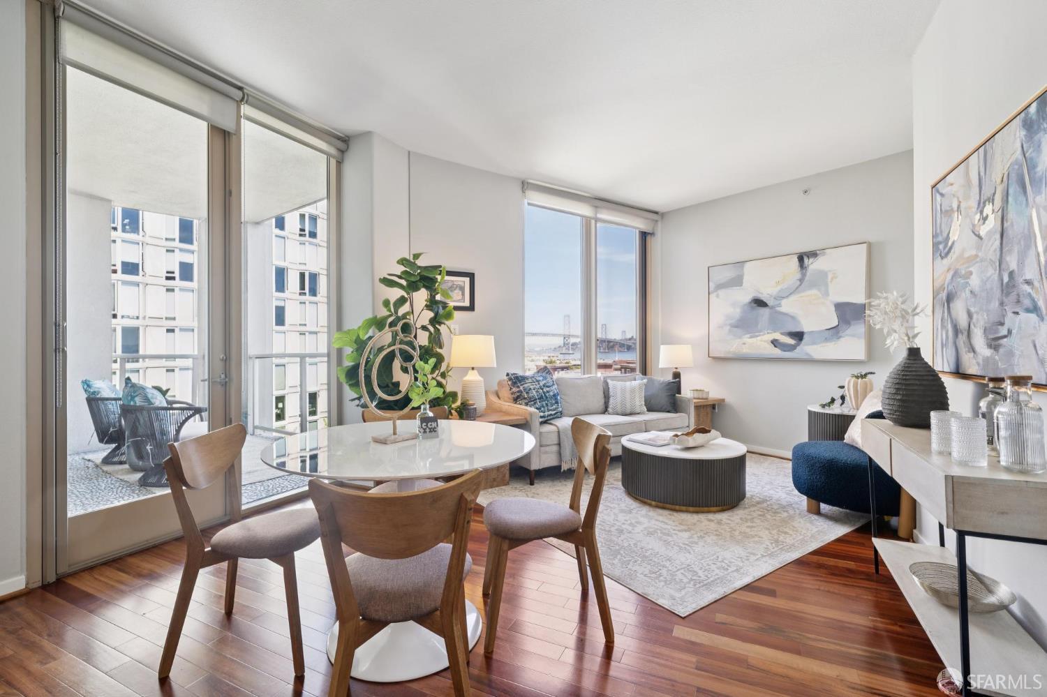 88 King Street # 705