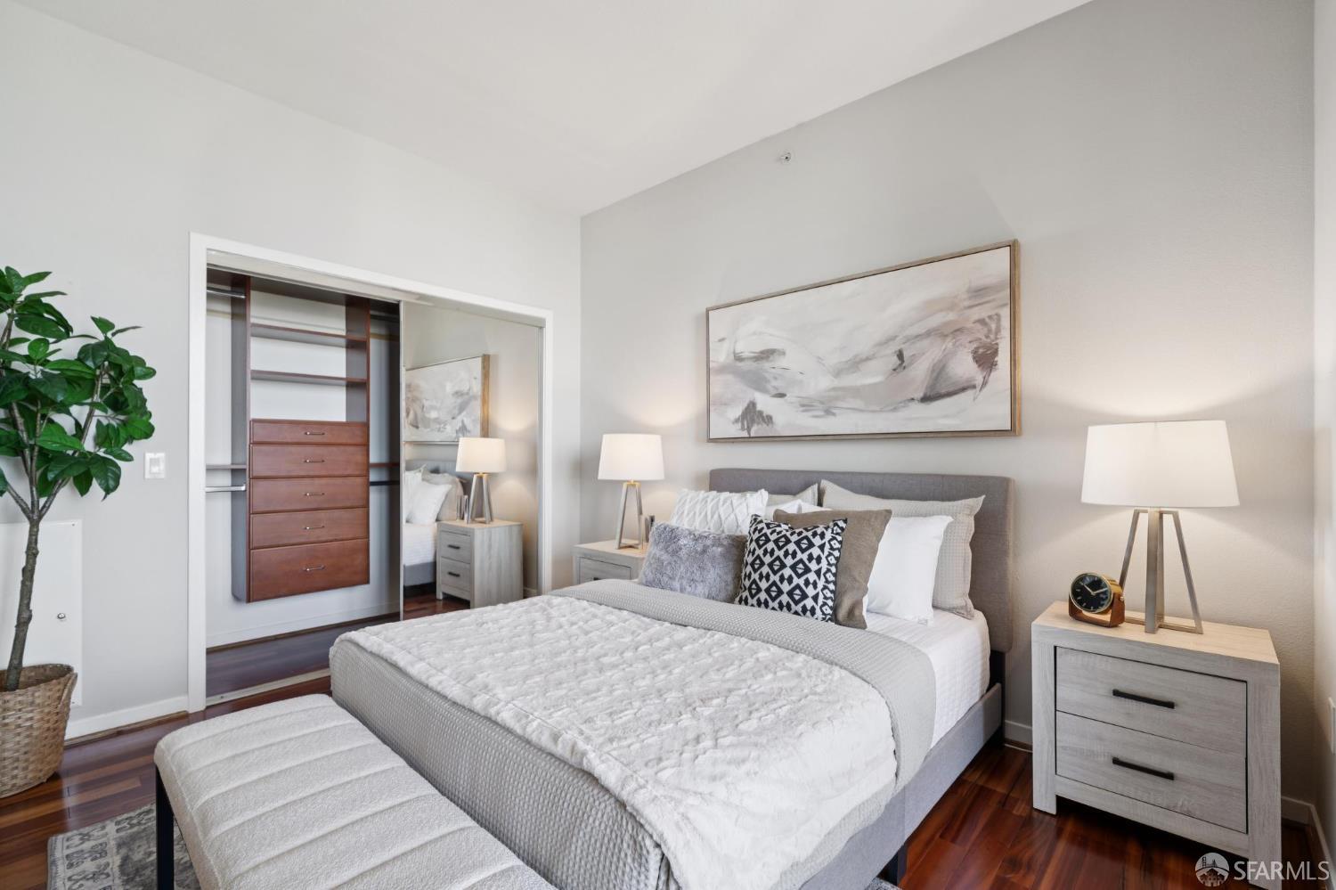 88 King Street # 705