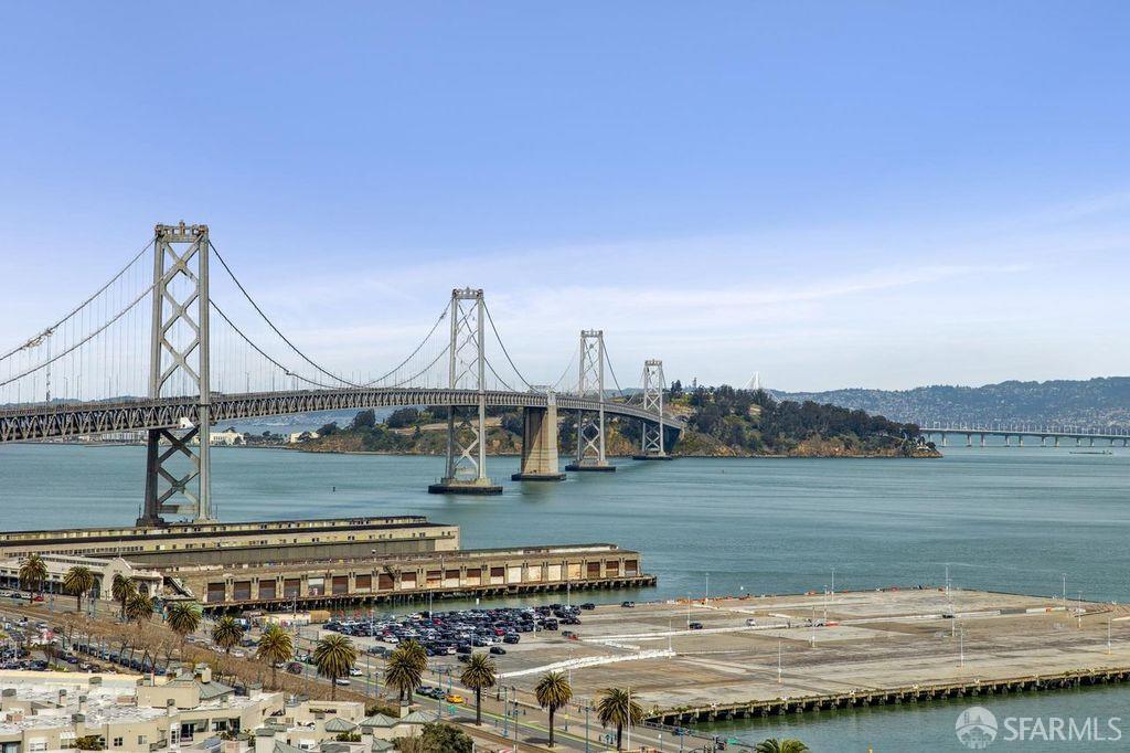 88 King Street # 705