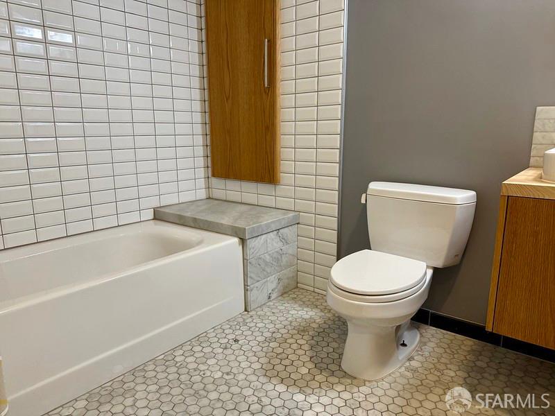 2125 Bryant Street # 403