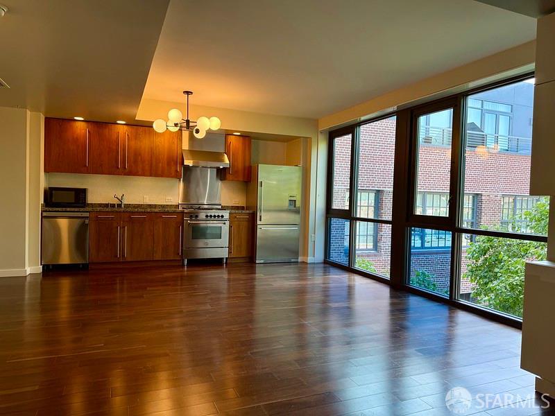 2125 Bryant Street # 403