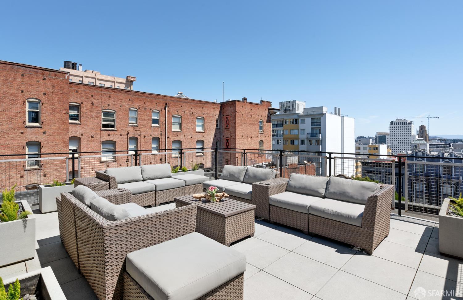 824 Hyde Street