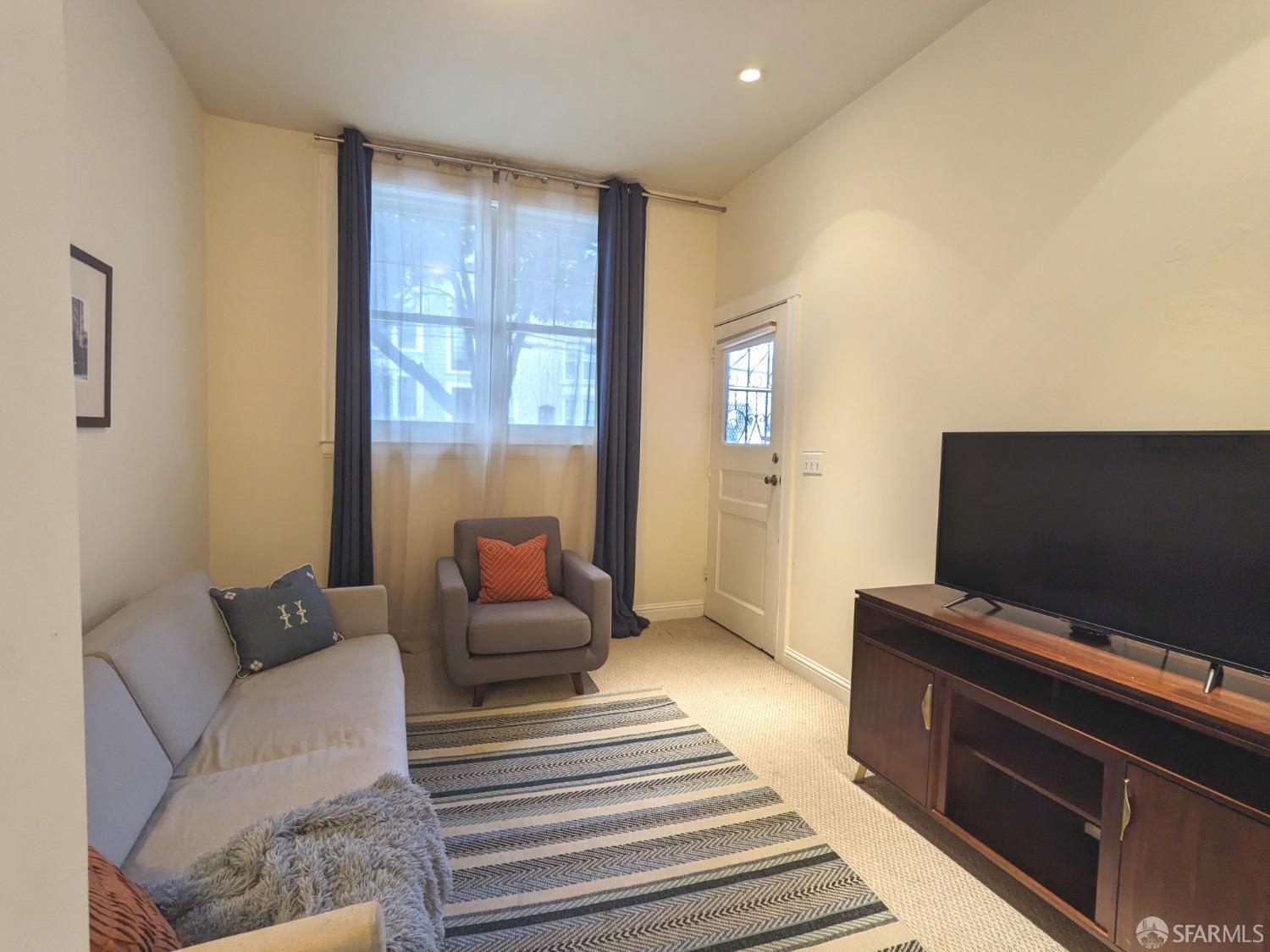 645 Hampshire Street