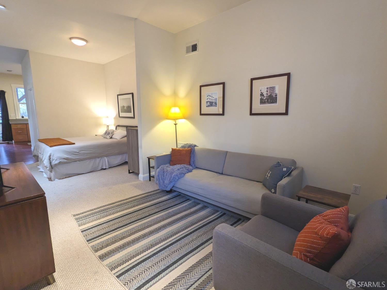 645 Hampshire Street