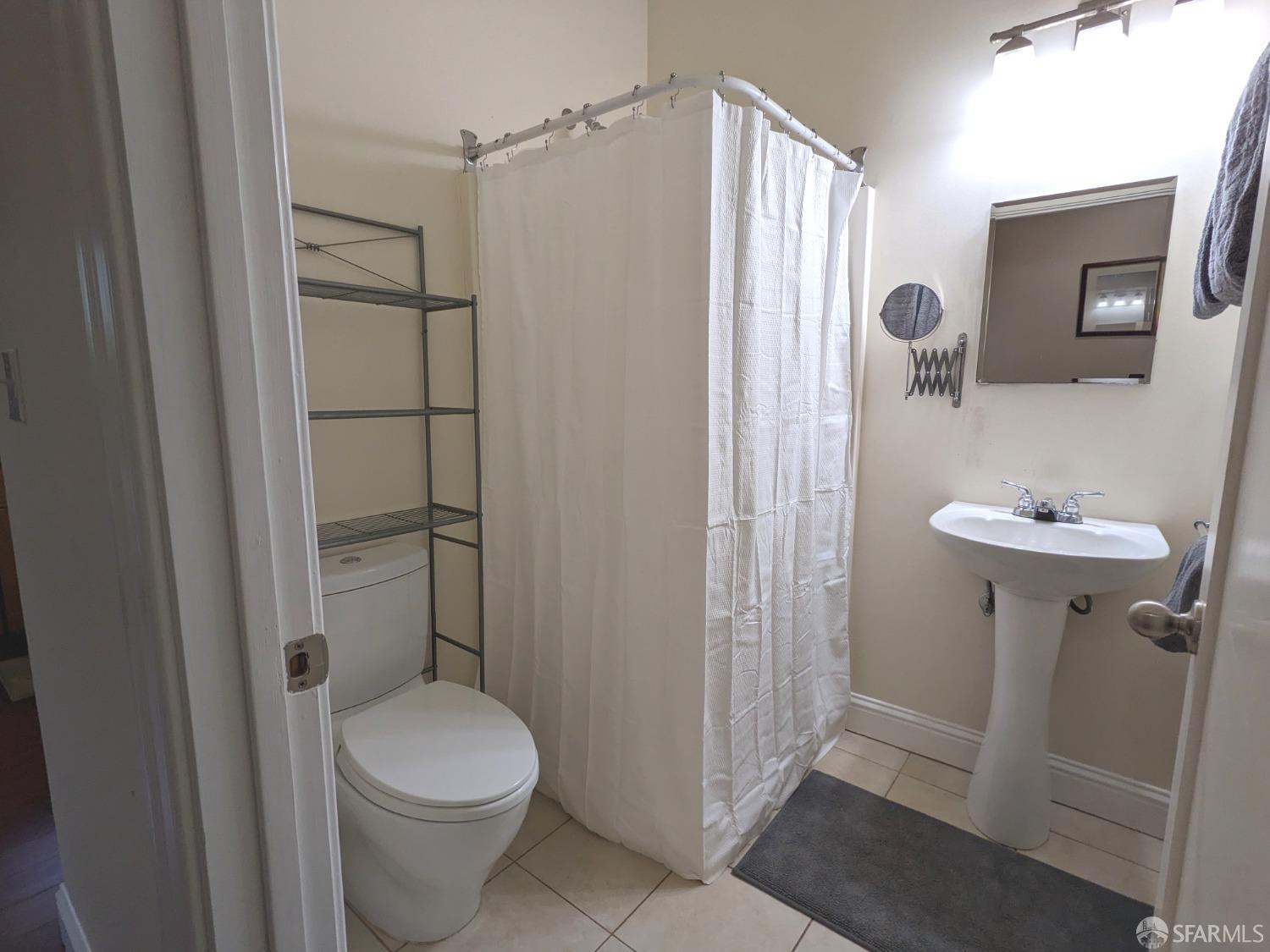 645 Hampshire Street