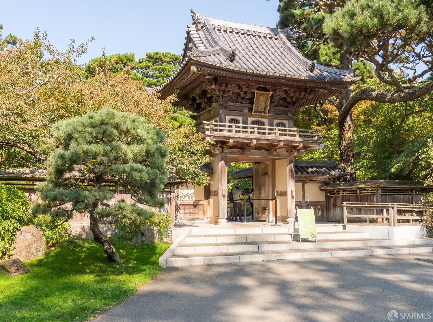 710 Arguello Boulevard