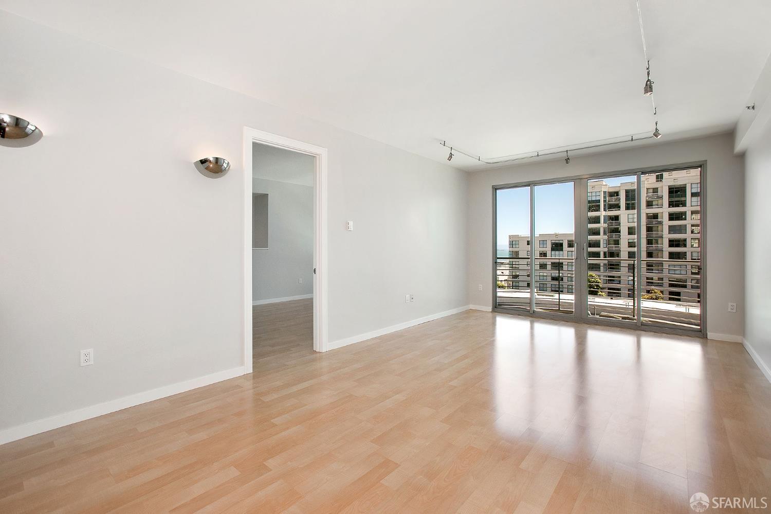 219 Brannan Street # 7J