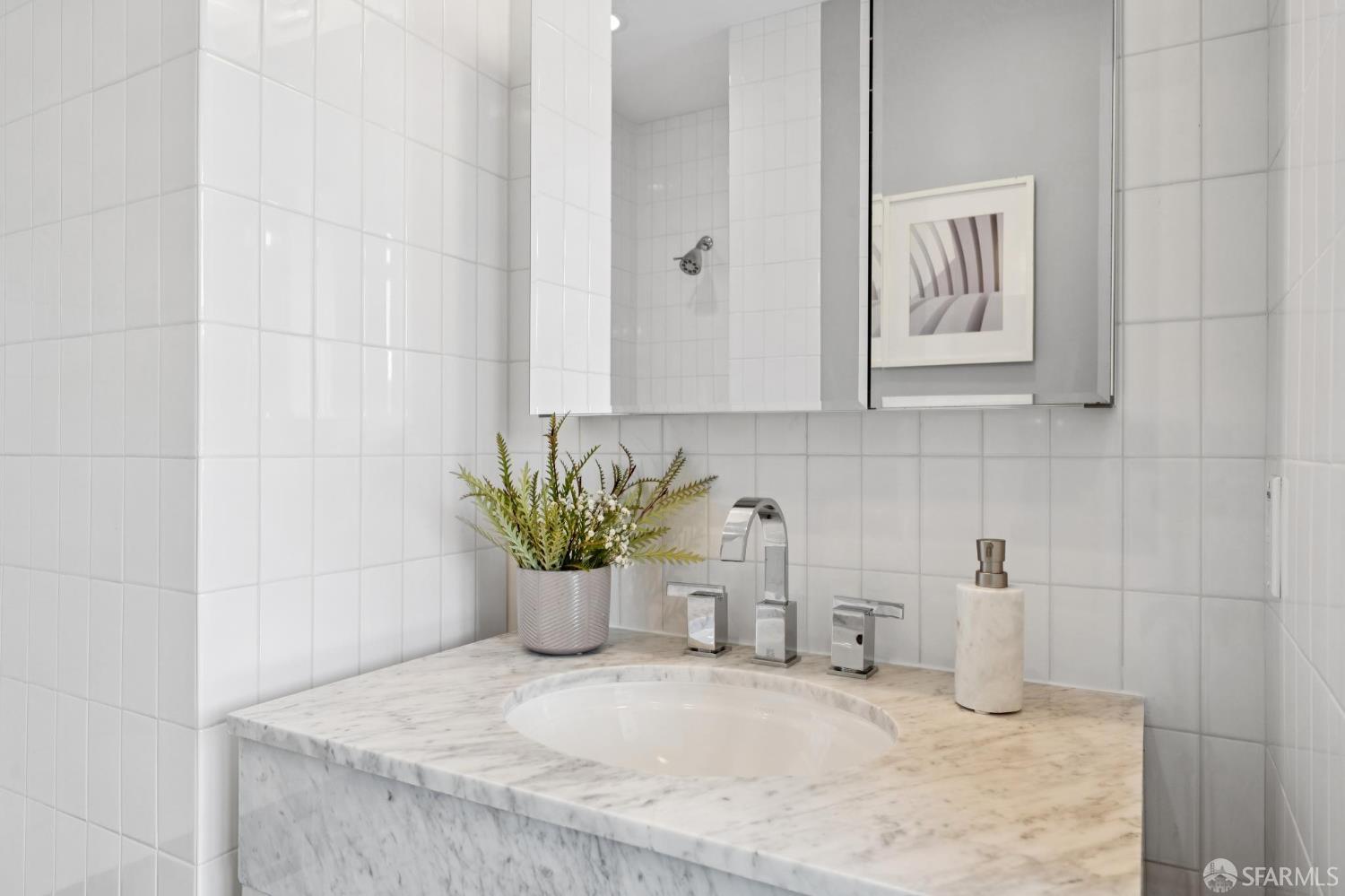 2101 Bryant Street # 306