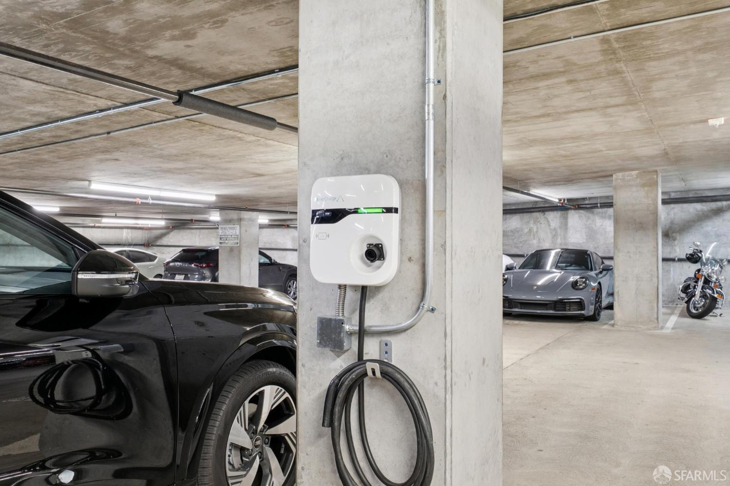 2101 Bryant Street # 306