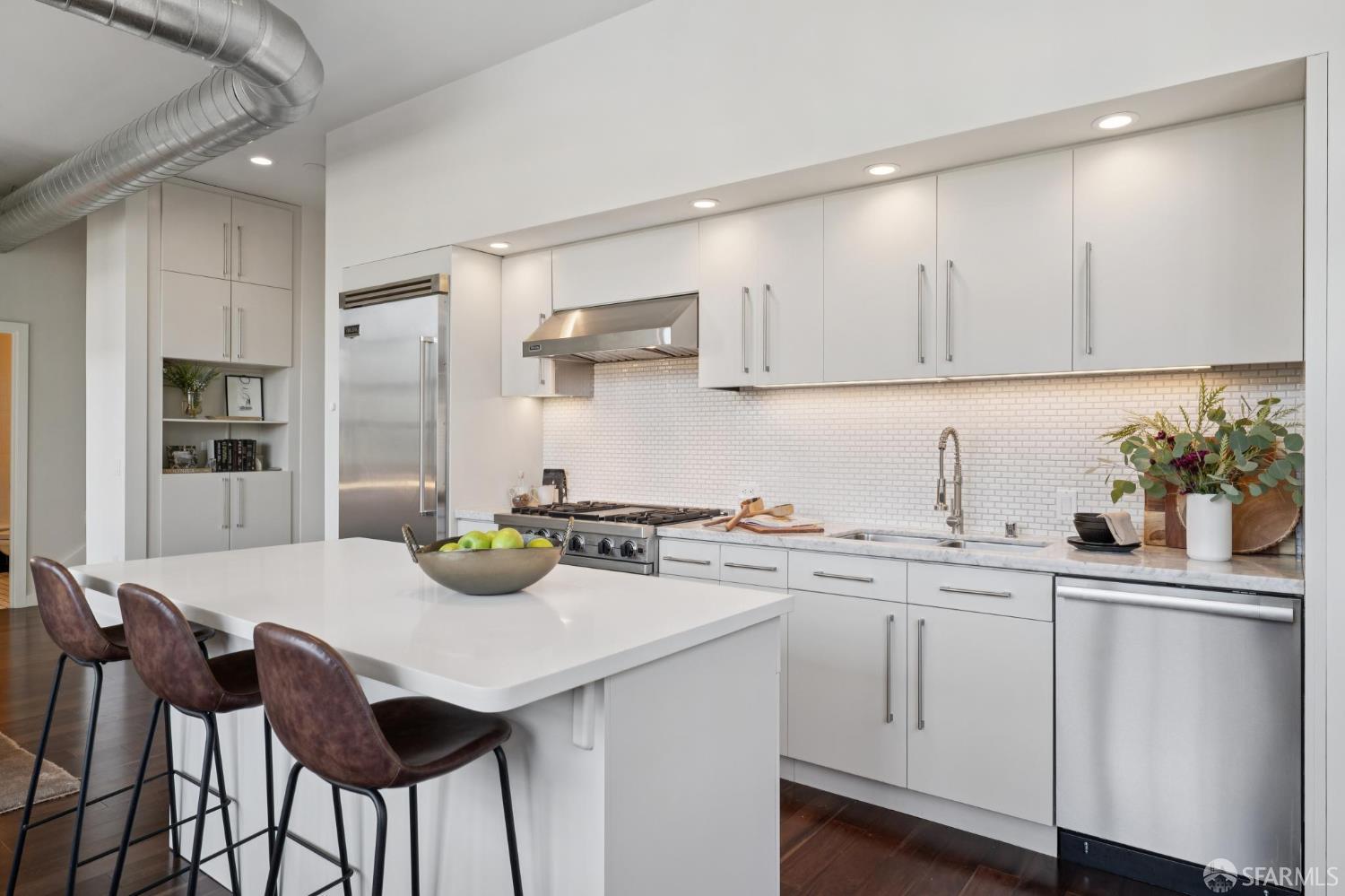 2101 Bryant Street # 306