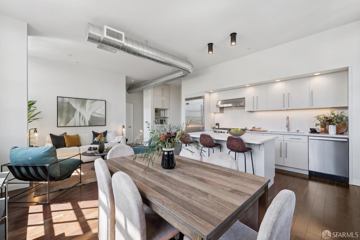 2101 Bryant Street # 306