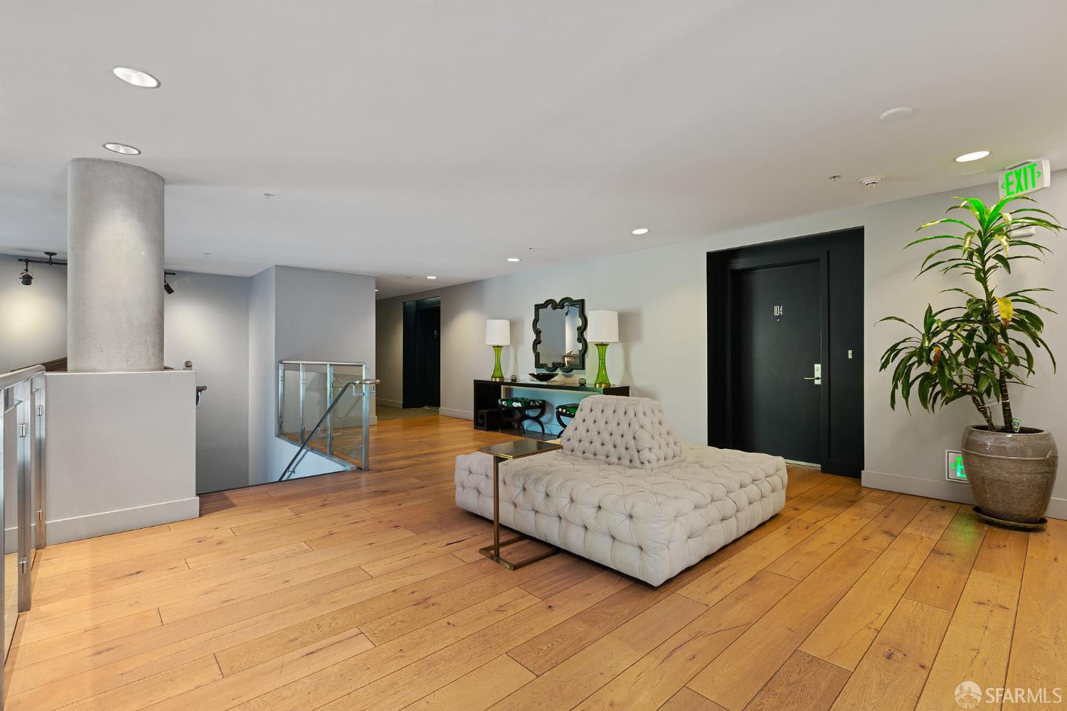 2101 Bryant Street # 306