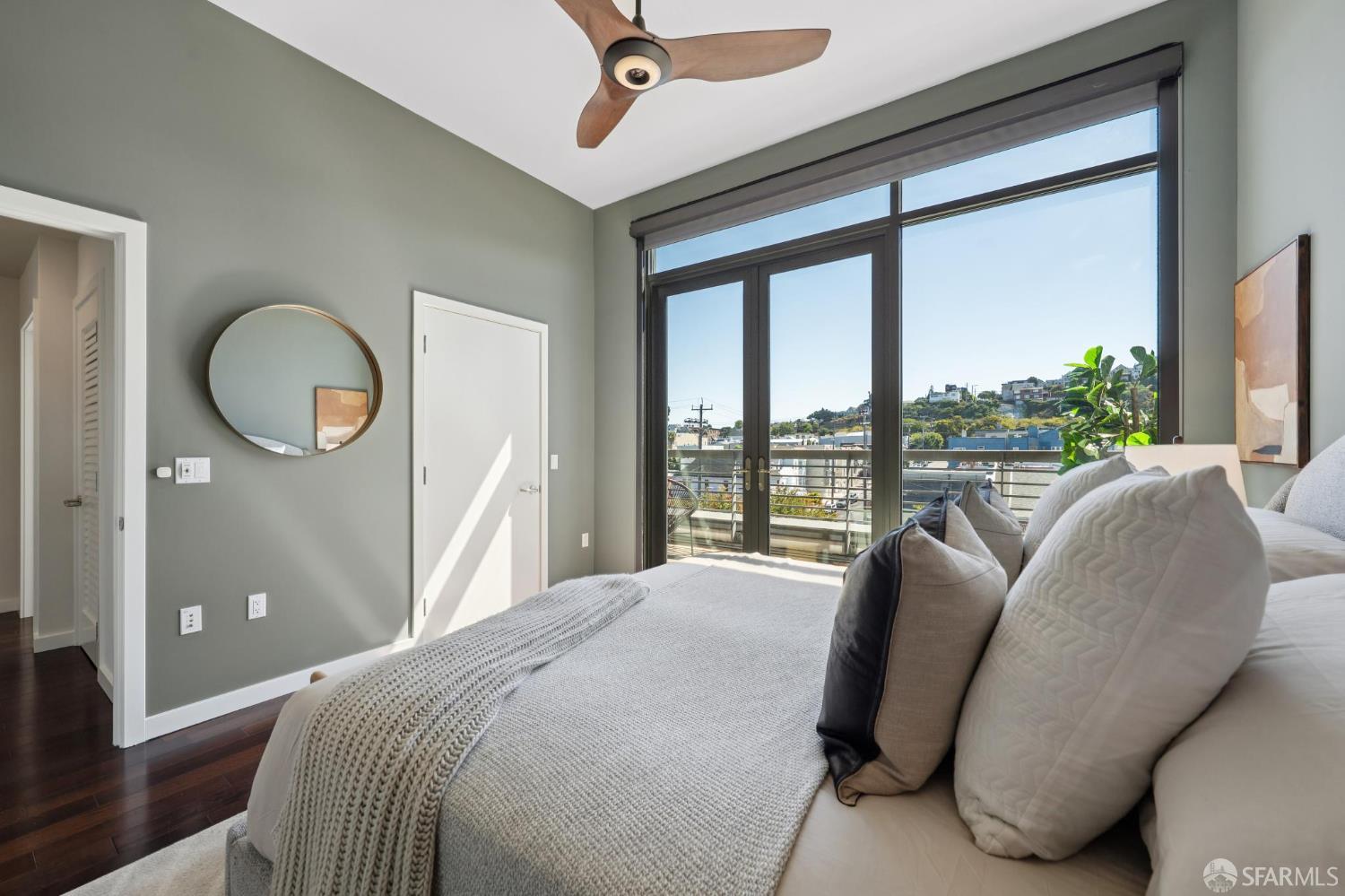 2101 Bryant Street # 306