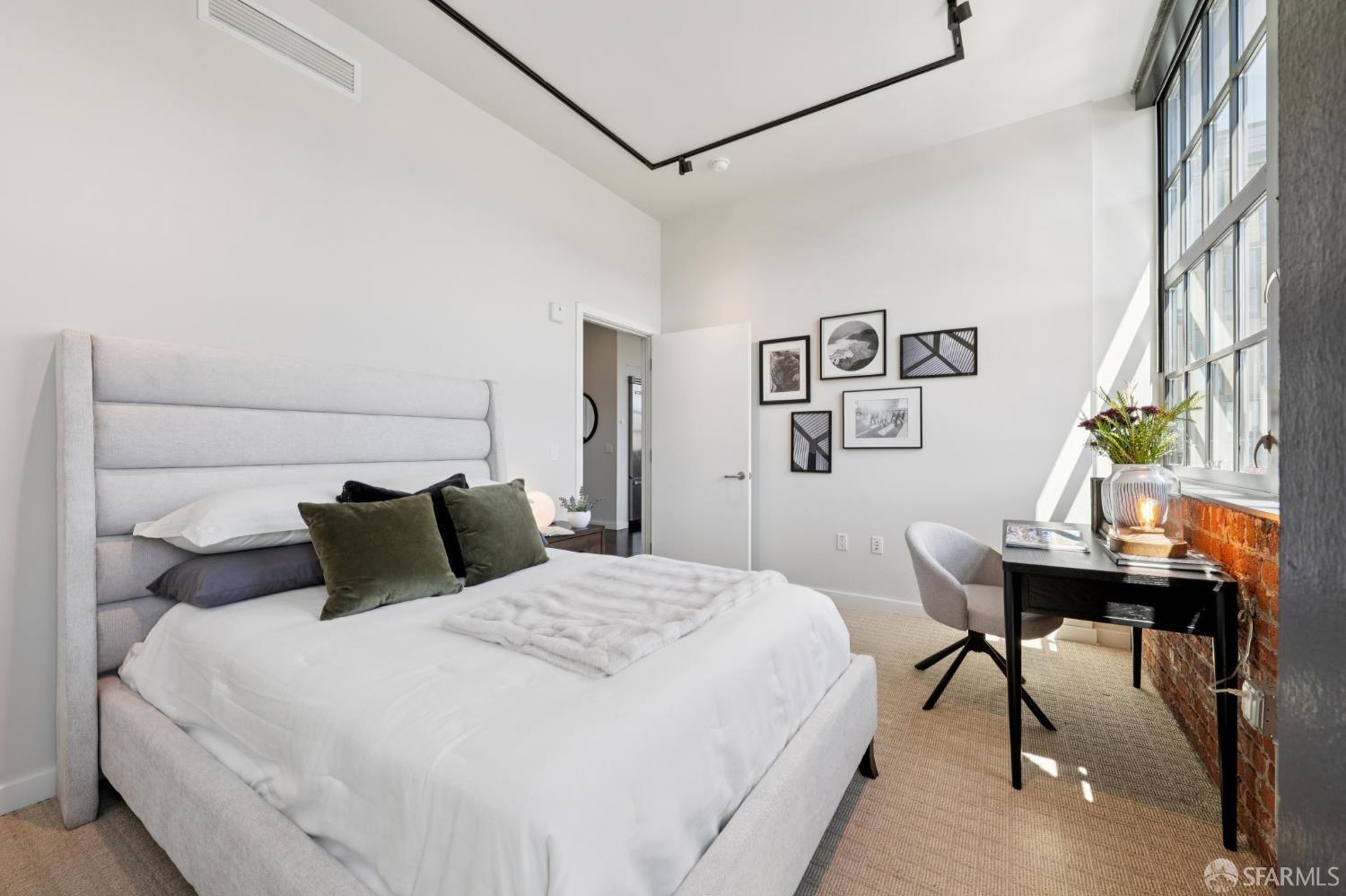 2101 Bryant Street # 306