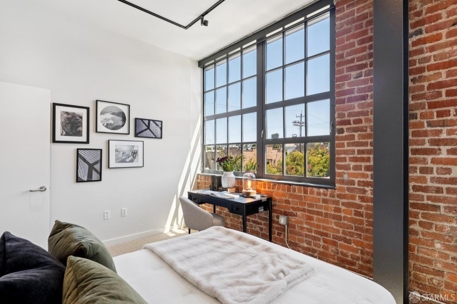 2101 Bryant Street # 306