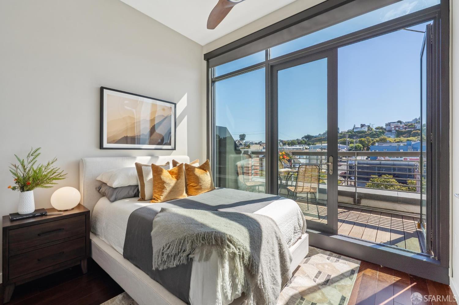 2101 Bryant Street # 306