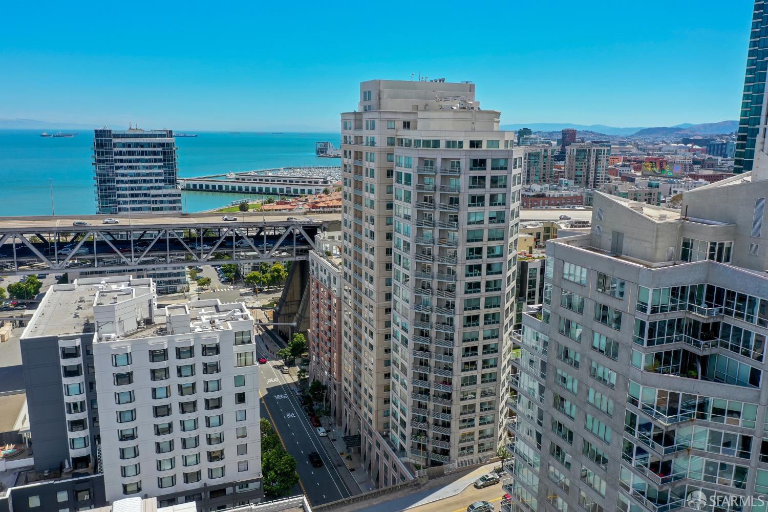 400 Beale Street # 905