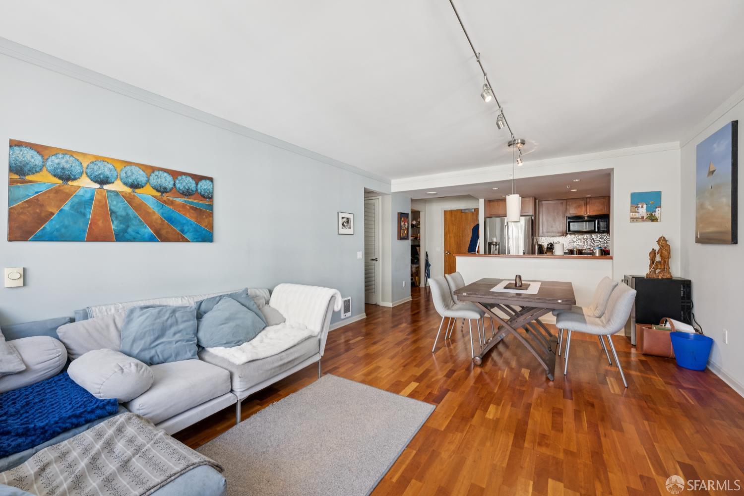 400 Beale Street # 905