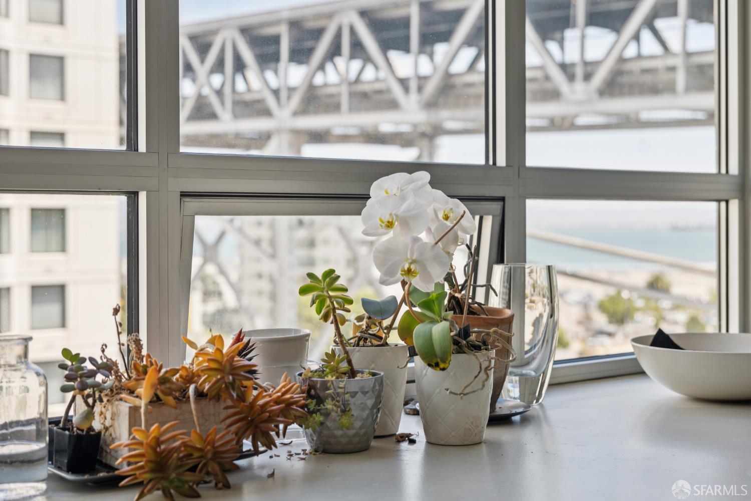 400 Beale Street # 905