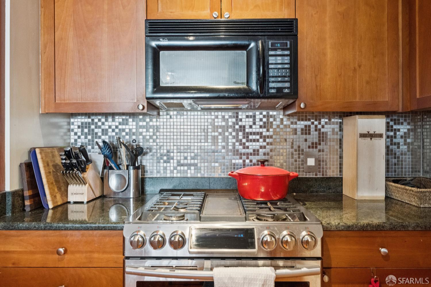 400 Beale Street # 905