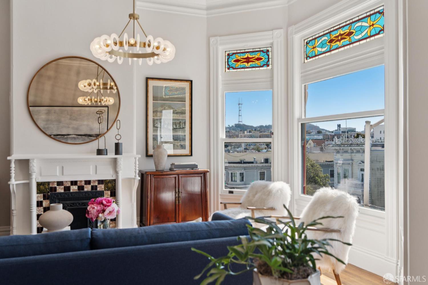 2116 Divisadero Street