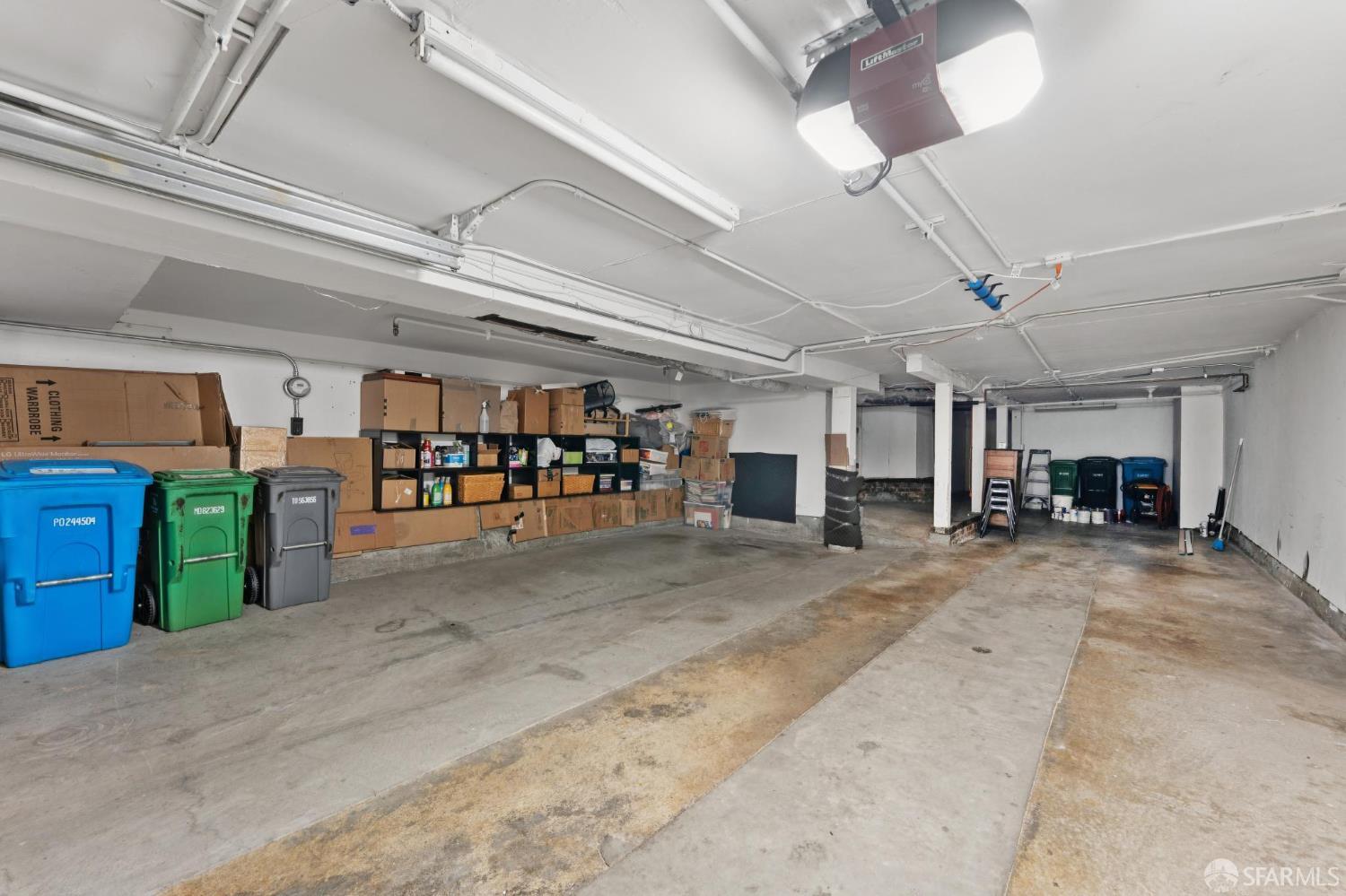 2116 Divisadero Street