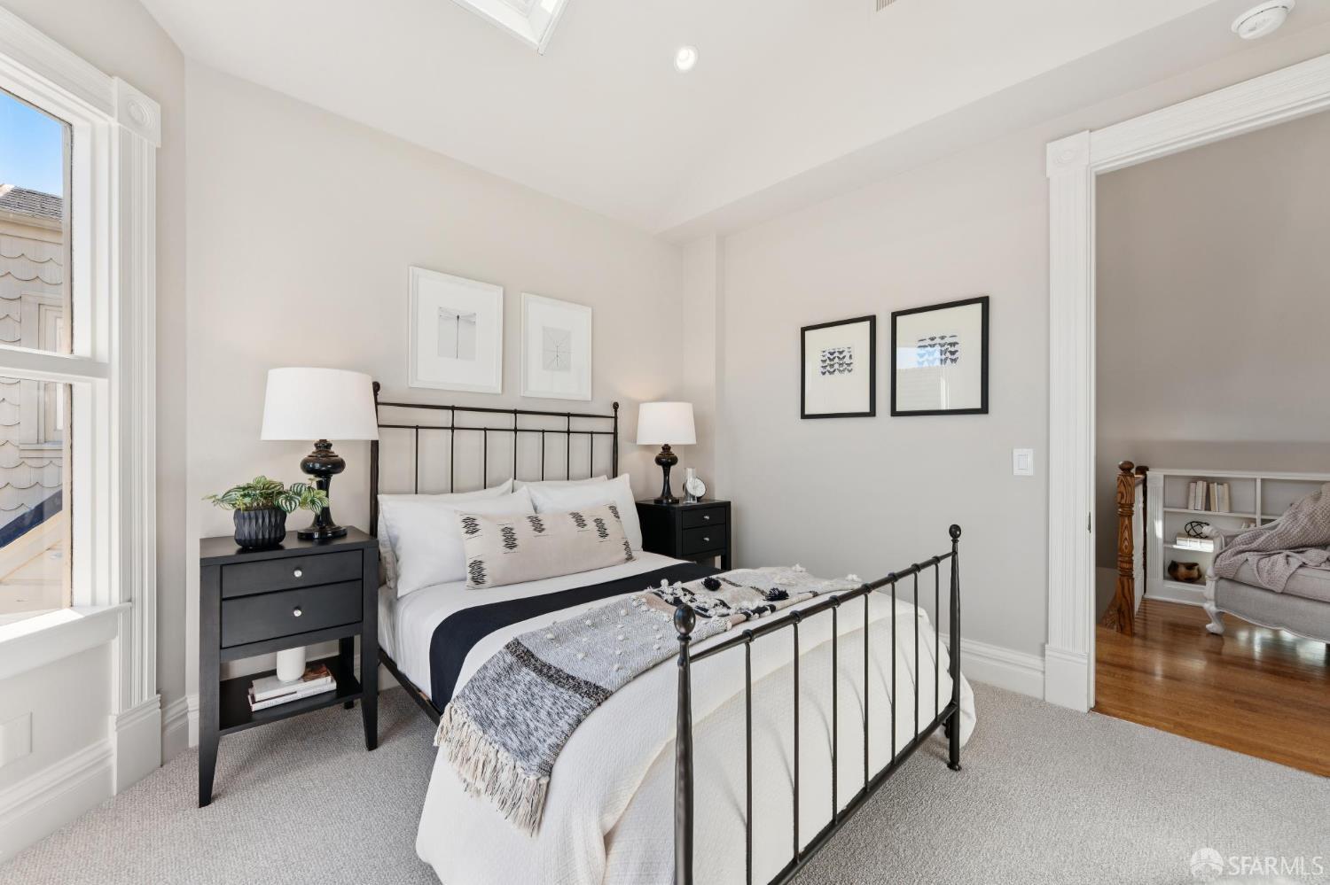 2116 Divisadero Street