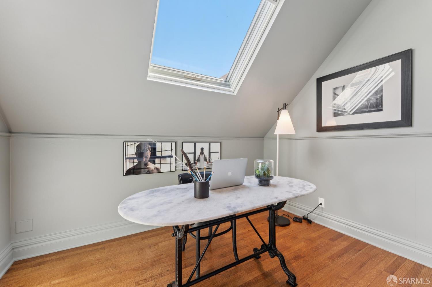 2116 Divisadero Street