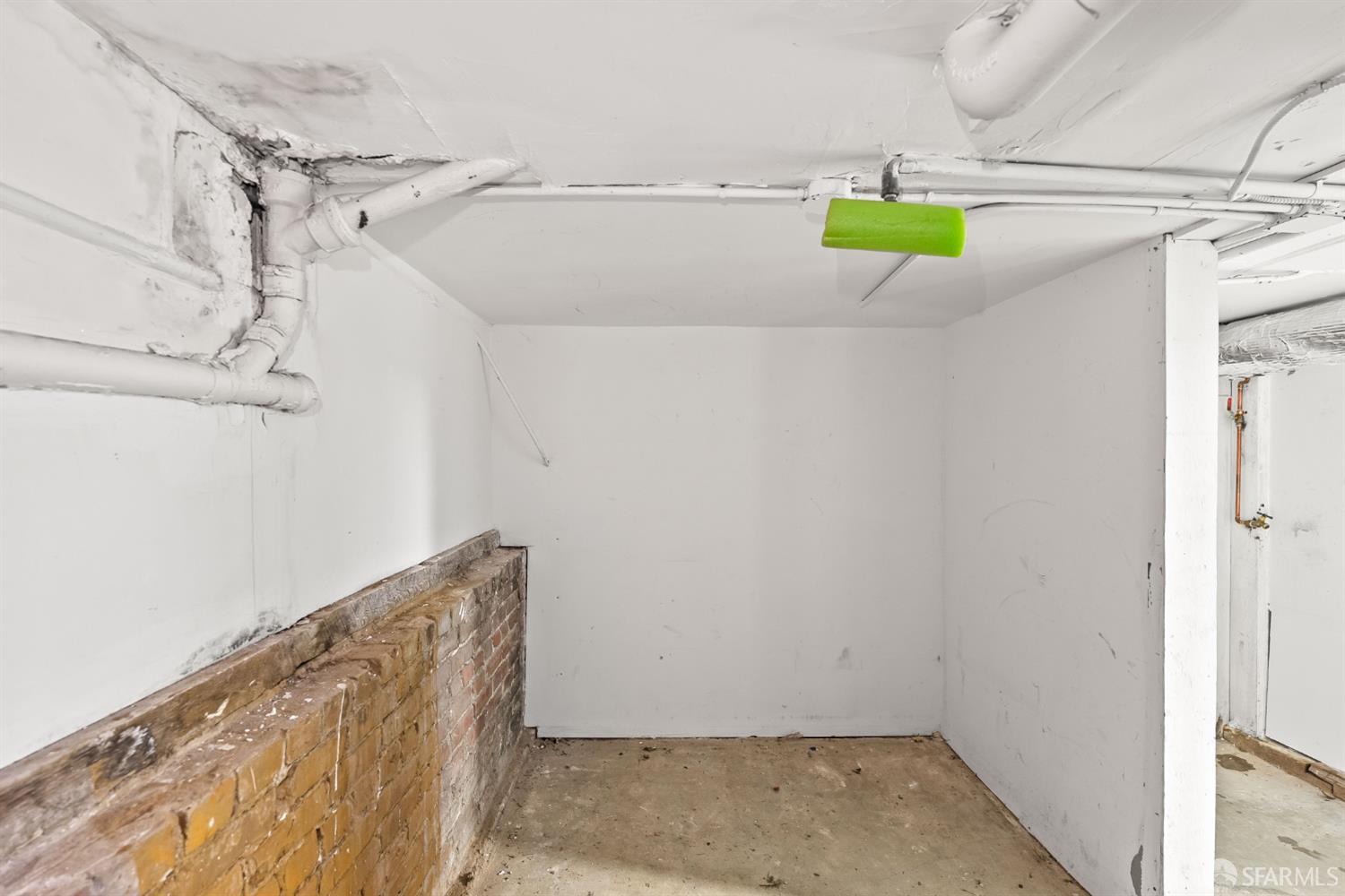 2116 Divisadero Street