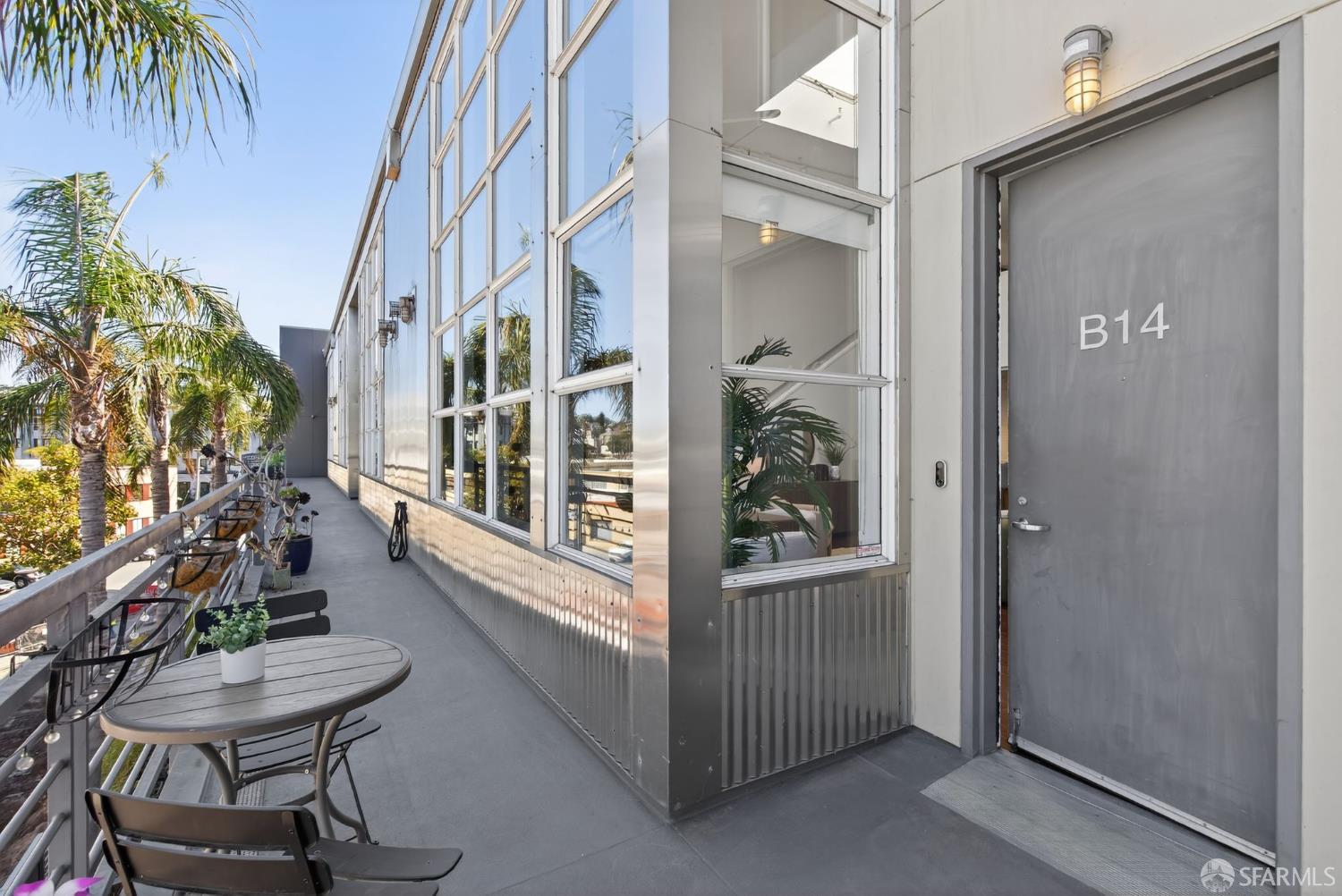 370 De Haro Street # B14