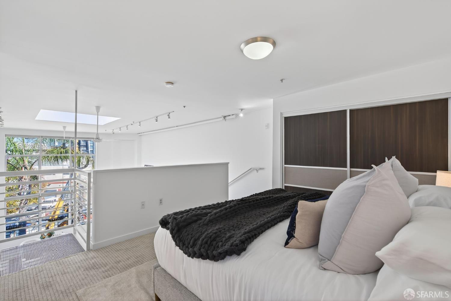 370 De Haro Street # B14