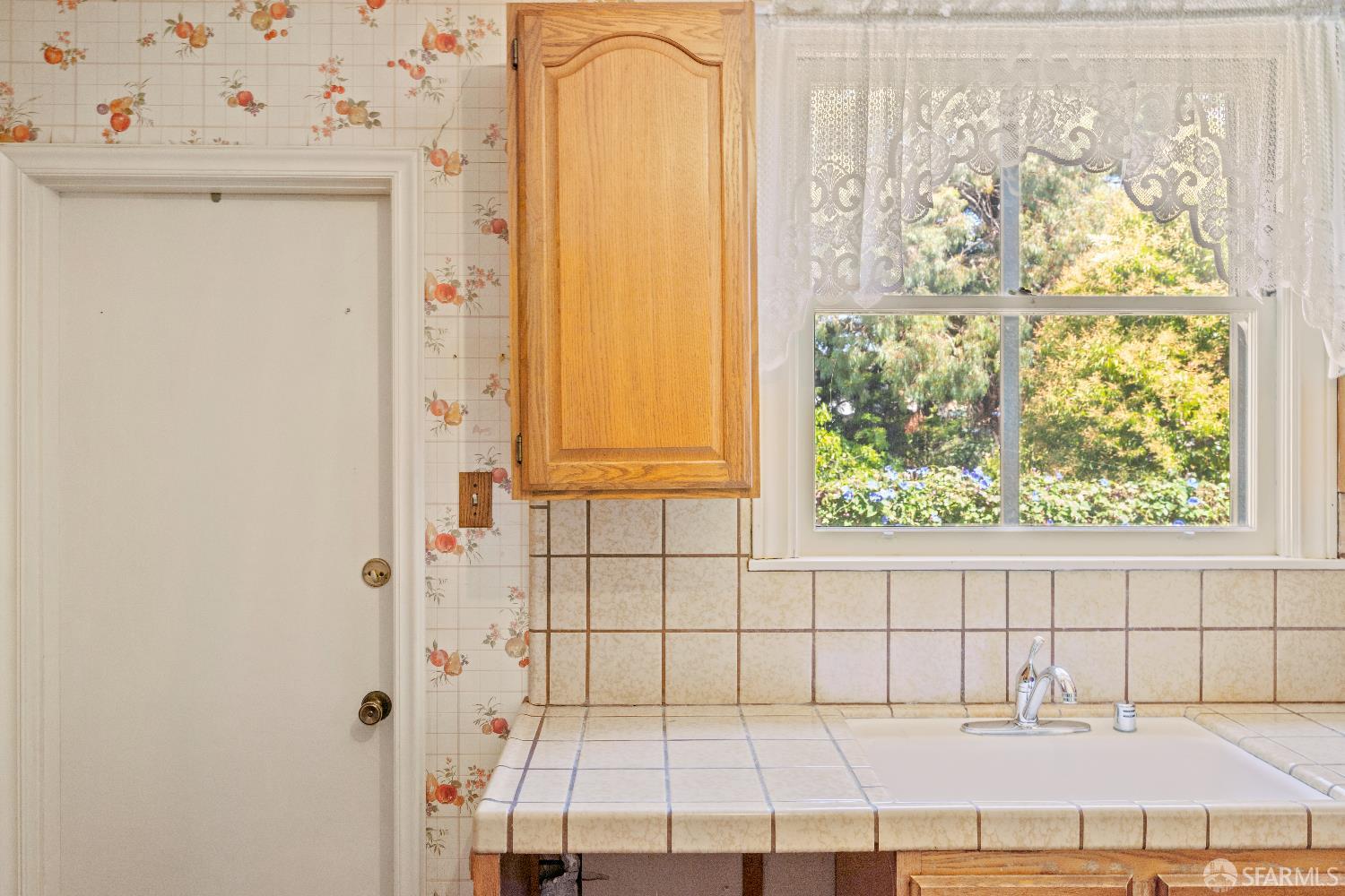 1232 Capuchino Avenue